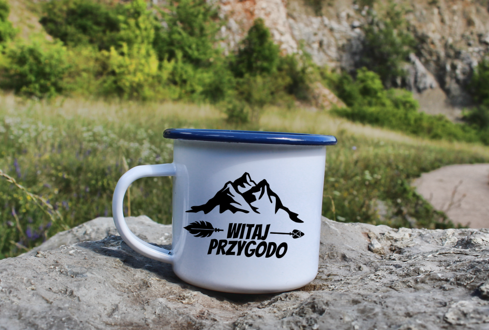 Kubek emaliowany biały z nadrukiem „Witaj przygodo” – podróż, travel #11