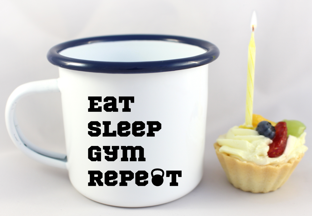 Kubek emaliowany biały z nadrukiem "Eat Sleep Gym Repeat" – siłownia #6