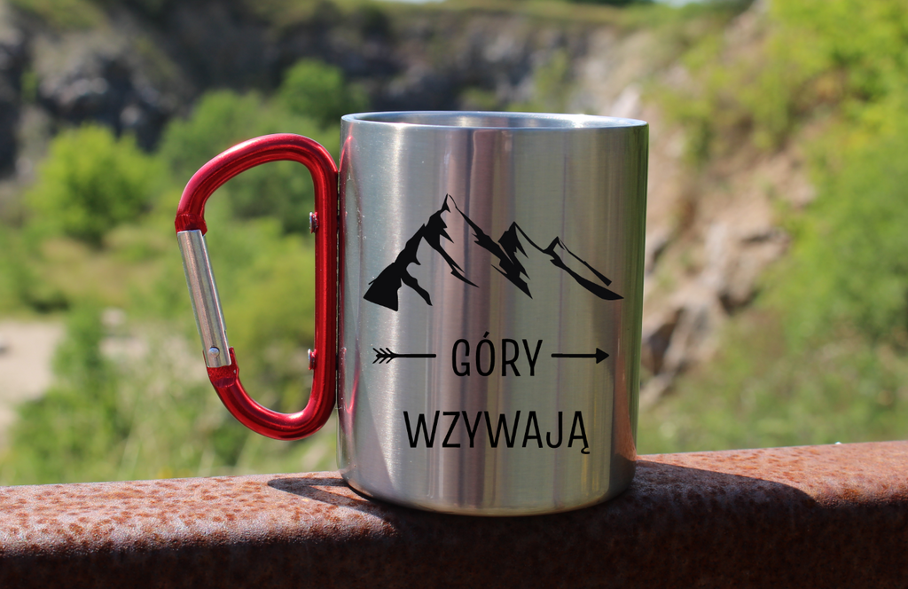 Kubek z czerwonym karabińczykiem i nadrukiem "Góry wzywają" #3