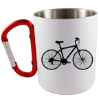 Kubek biały z czerwonym karabińczykiem i grafikę roweru oraz imieniem do wyboru – dla rowerzystów #3