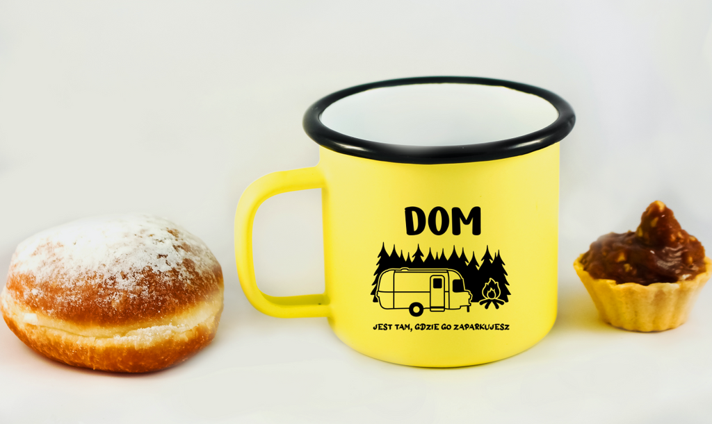 Kubek emaliowany żółty z nadrukiem „Dom jest tam, gdzie go zaparkujesz” – camping, pod namiot #6