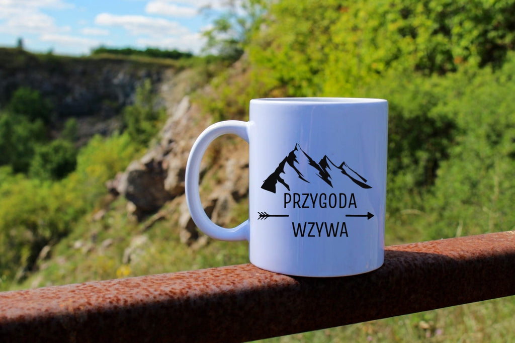 Kubek biały z nadrukiem "Przygoda wzywa" #1