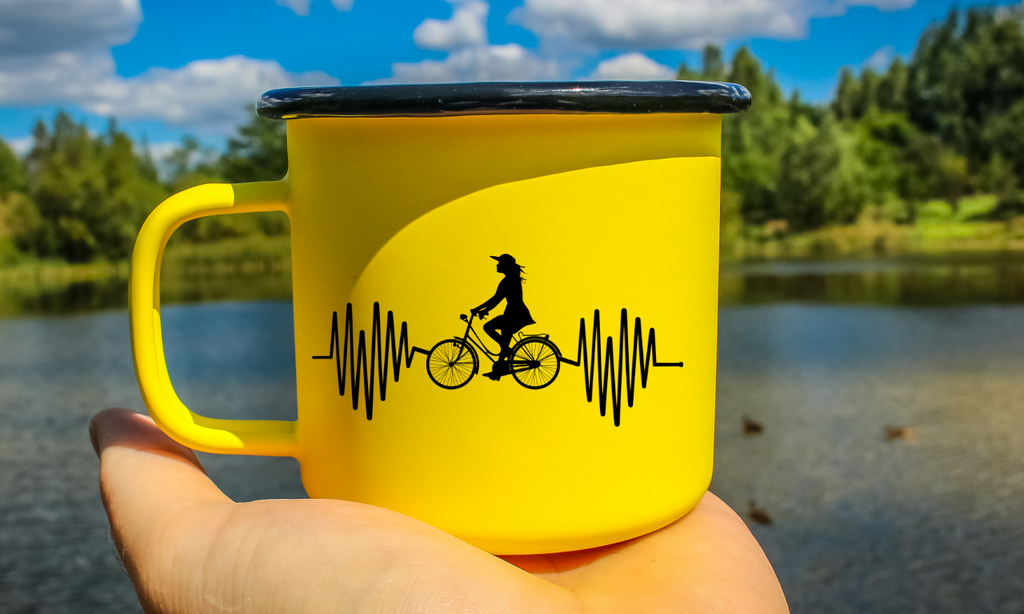 Kubek emaliowany żółty z grafiką rowerowe EKG, linia życia - dla rowerzystki #3