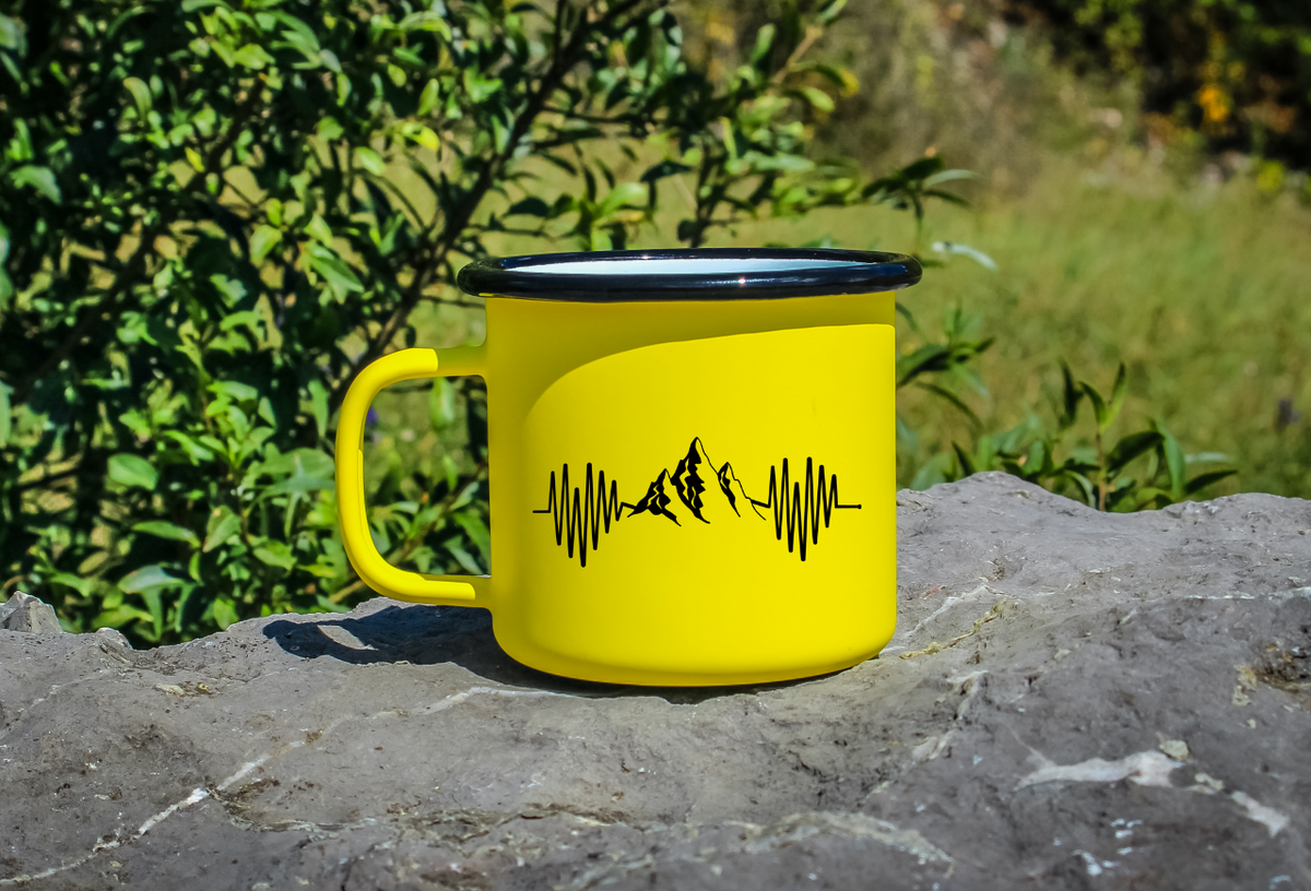 Kubek emaliowany żółty z grafiką górskie EKG, linia życia – góry #9
