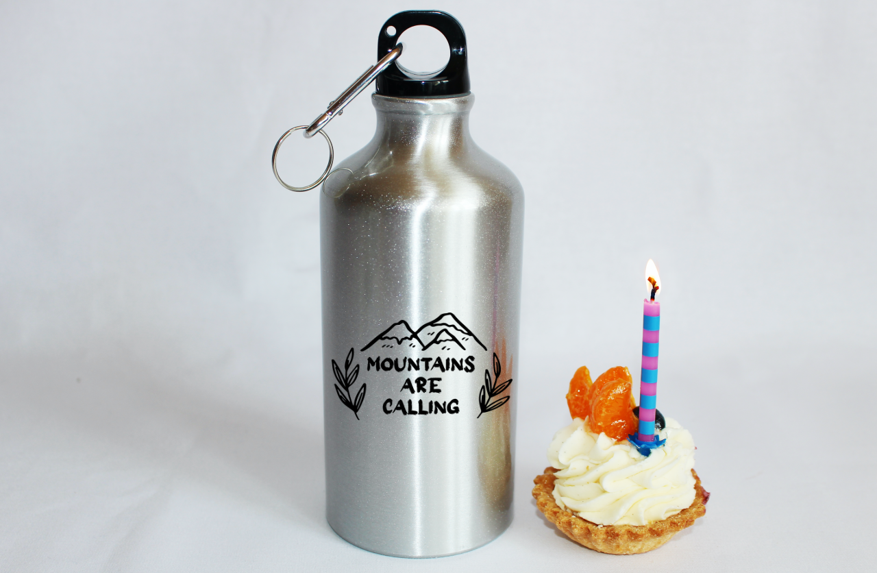 Bidon srebrny 500 ml z grafiką „Mountains are calling” – góry #8