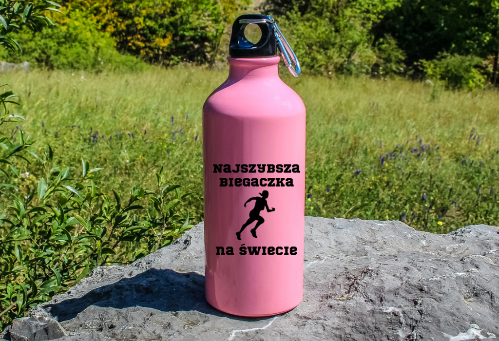Butelka różowa 600 ml z nadrukiem "Najszybsza niegaczka na świecie" – bieganie #3