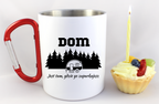 Kubek biały z czerwonym karabińczykiem z nadrukiem „Dom jest tam, gdzie go zaparkujesz” – trekking, camper #6