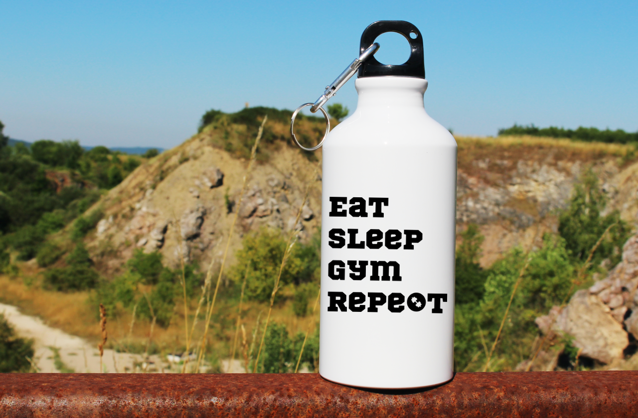 Bidon biały 400 ml na siłownię z nadrukiem „Eat Sleep Gym Repeat” – siłownia #7
