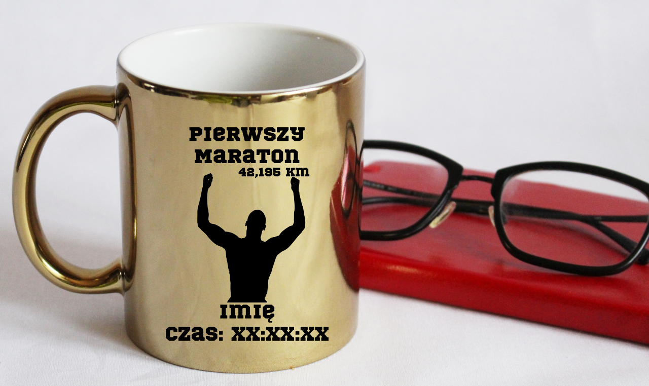 Kubek złoty pamiątka po pierwszym półmaratonie + imię i czas – bieganie #9