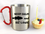 Kubek z czerwonym karabińczykiem i nadrukiem "KEEP CALM and IDŹ ŁOWIĆ" - wędkarstwo #6