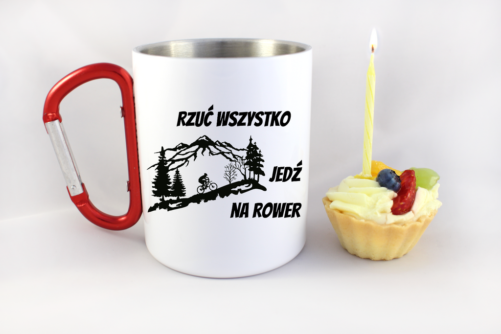 Kubek biały z czerwonym karabińczykiem i nadrukiem „Rzuć wszystko, jedź na rower” – dla rowerzystów #2