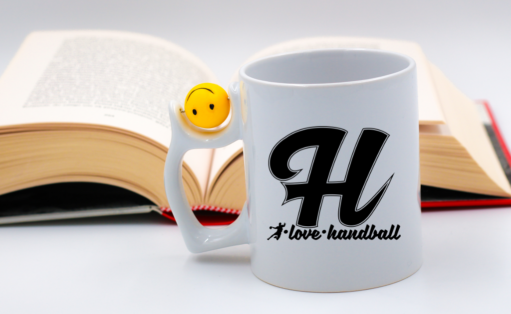 Kubek z piłką, czarną literą "H" i napisem "I LOVE HANDBALL" #4