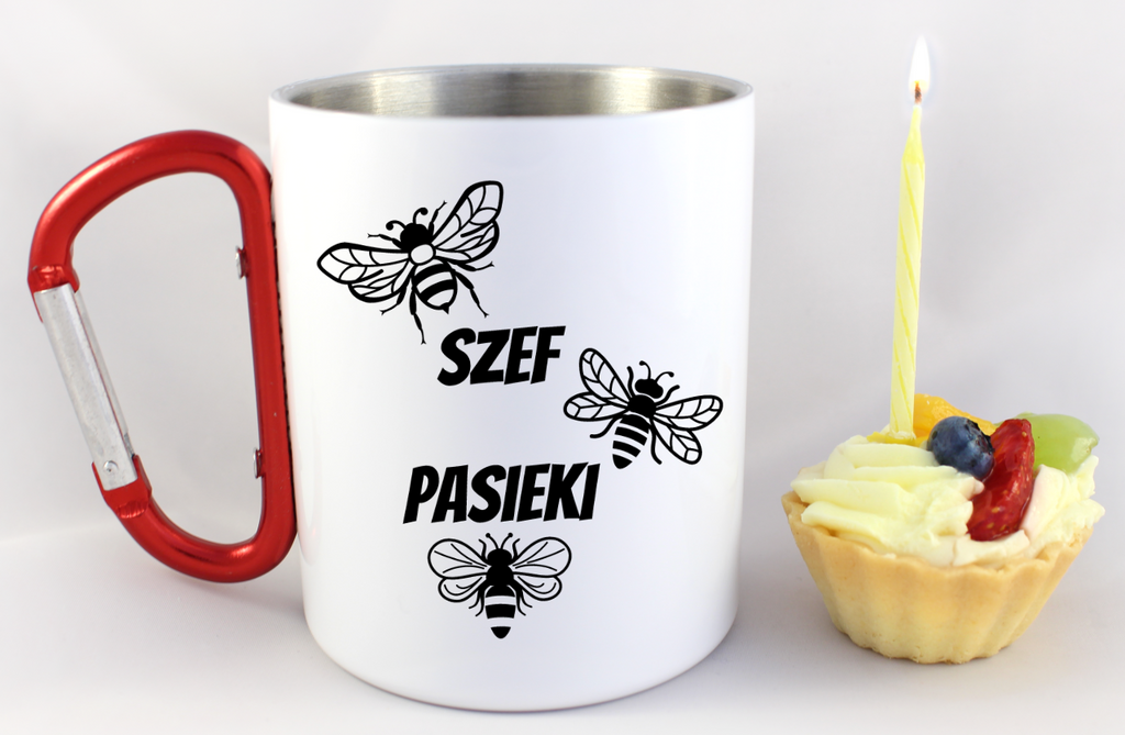 Kubek biały z czerwonym karabińczykiem i nadrukiem „Szef pasieki” – pszczelarstwo #4