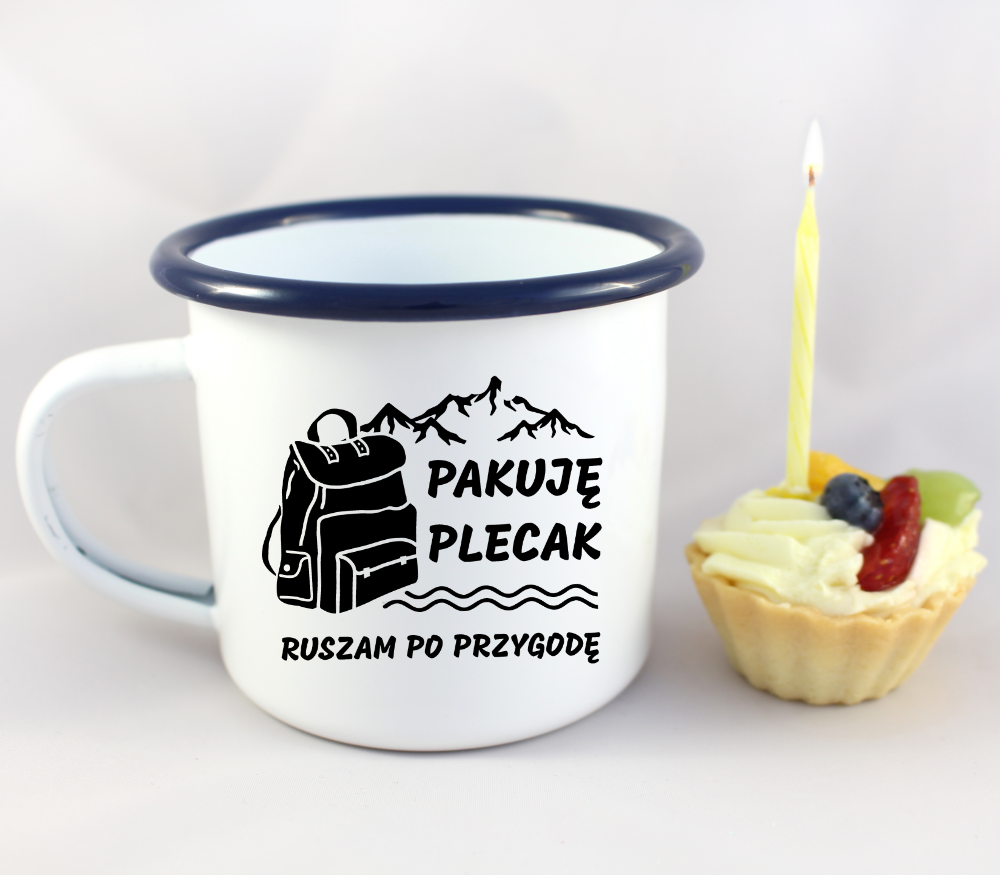 Kubek emaliowany biały z nadrukiem „Pakuję plecak, ruszam po przygodę” – góry #3