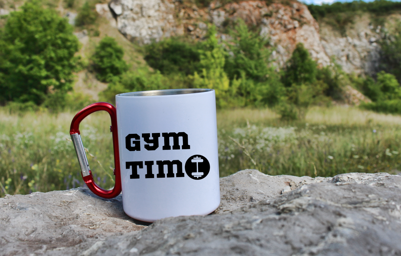 Kubek biały z czerwonym karabińczykiem i nadrukiem „Gym Time” – na siłownię #1